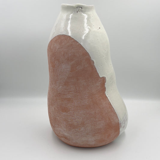Burrow Vase 1
